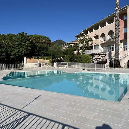 Appartement Studio Calme Avec Terrasse, Piscine, Proche Plages Et Centre, Climatisation - Fr-1-650-37